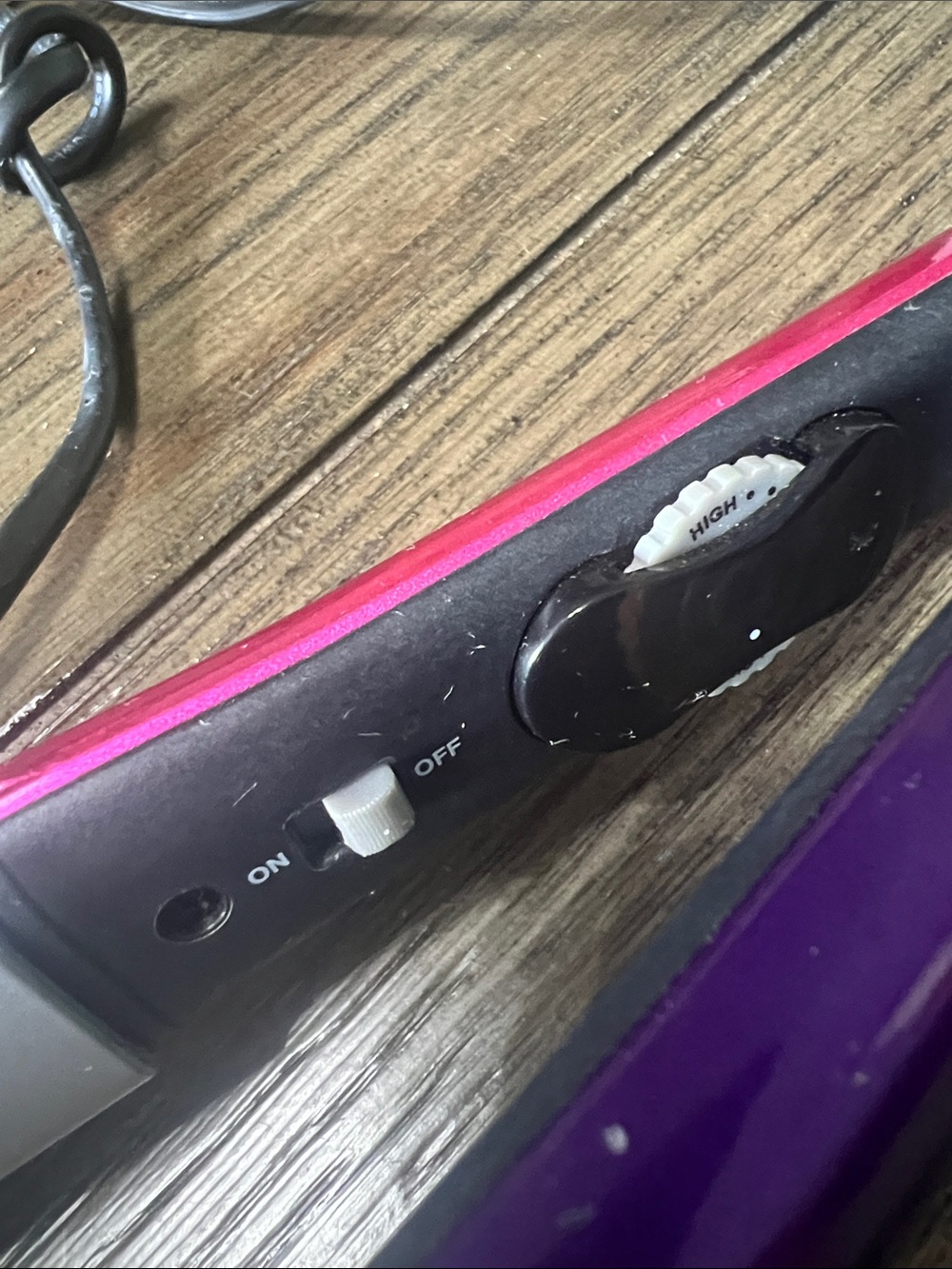 Bed Head Split Personality Curved Edge Straightener, Pink/Purple, 1 Inch - Picture 2 of 3